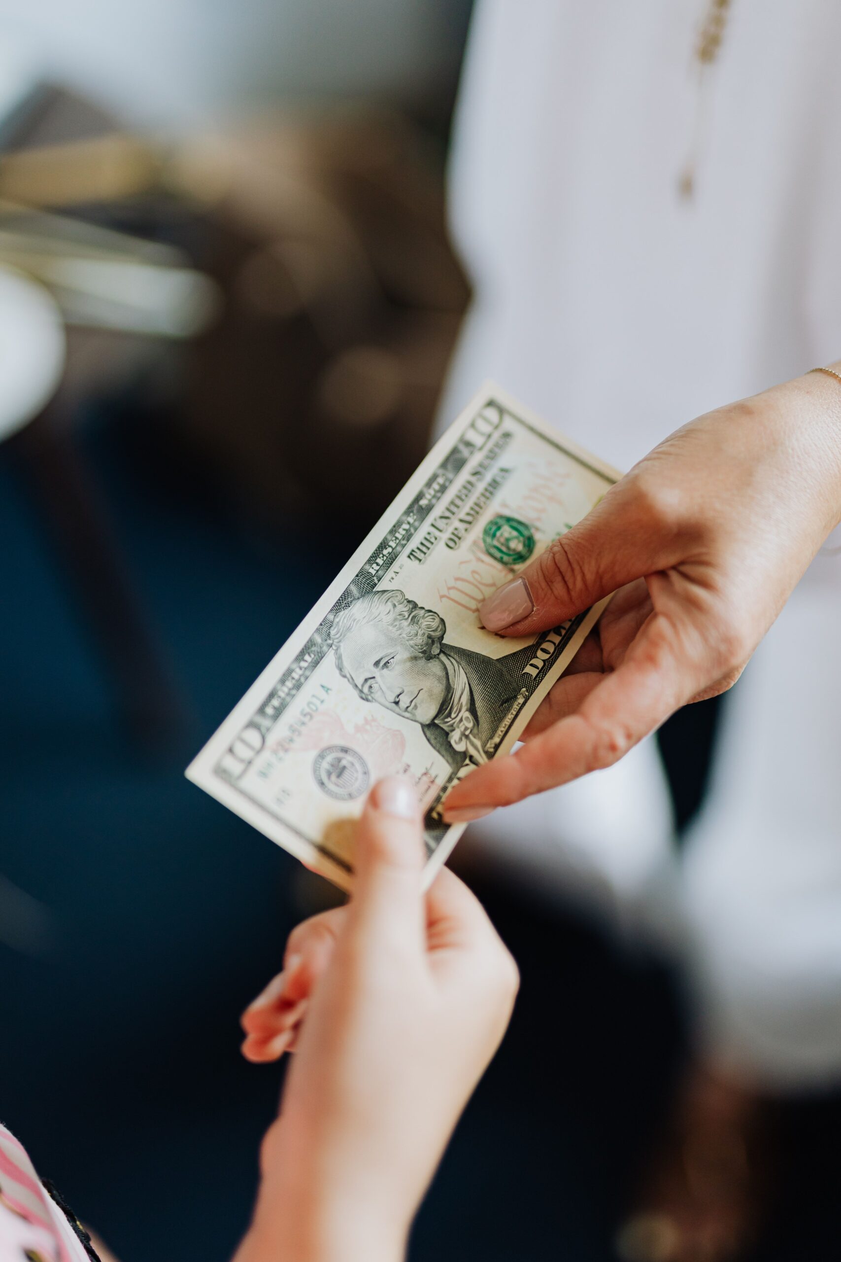 Wie man sagt, ob ein Zwei-Dollar-Schein real ist