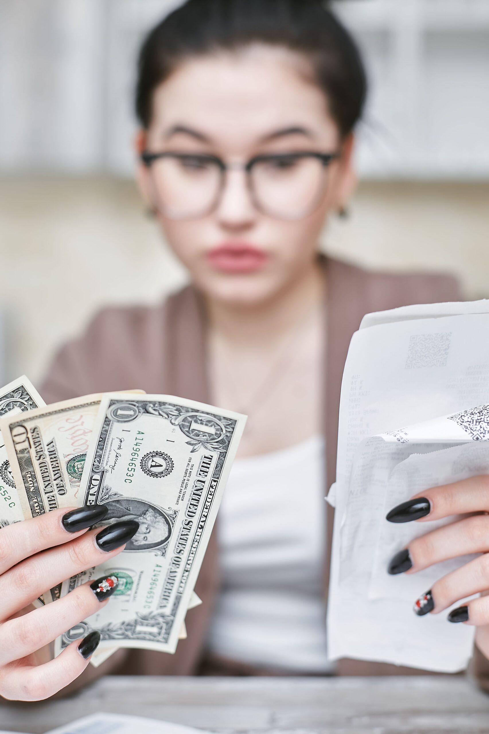 how to tell if a bill is counterfeit