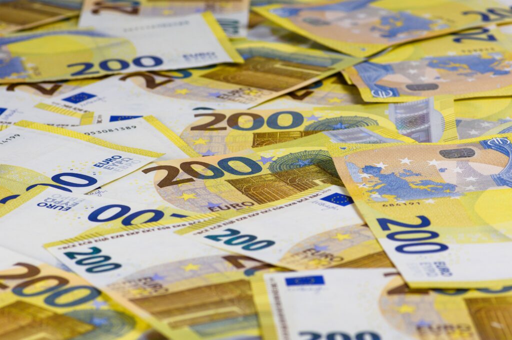how much counterfeit money in circulation