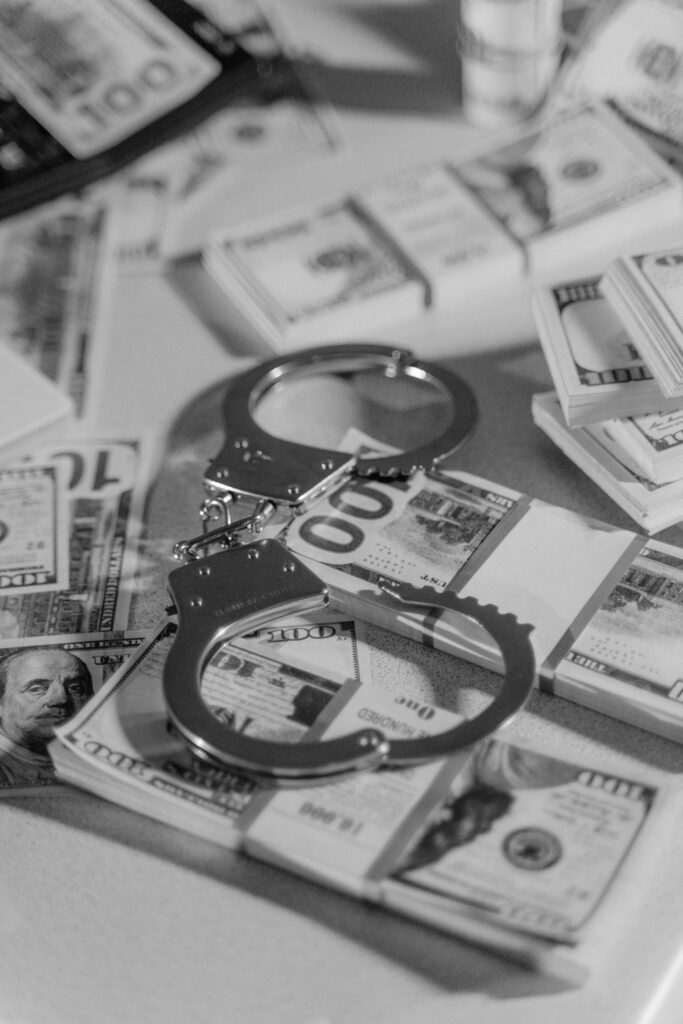 how illegal is counterfeit money